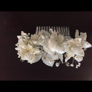 Floral Bridal hair accessory.